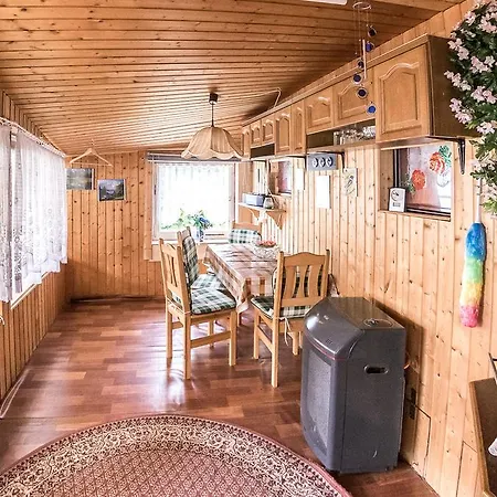 Am Huenstein Campingplatz 2*