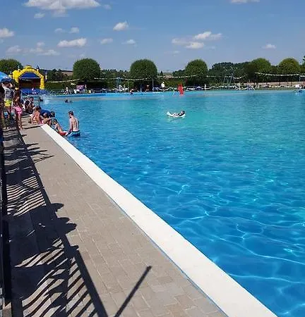 Campingplatz Am Huenstein 2*