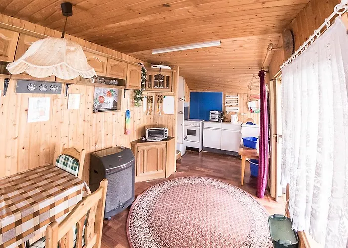 Am Huenstein Campsite 2*