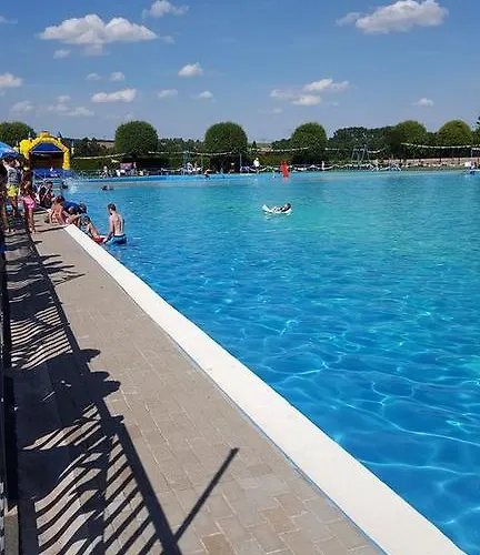 Campsite Am Huenstein 2*