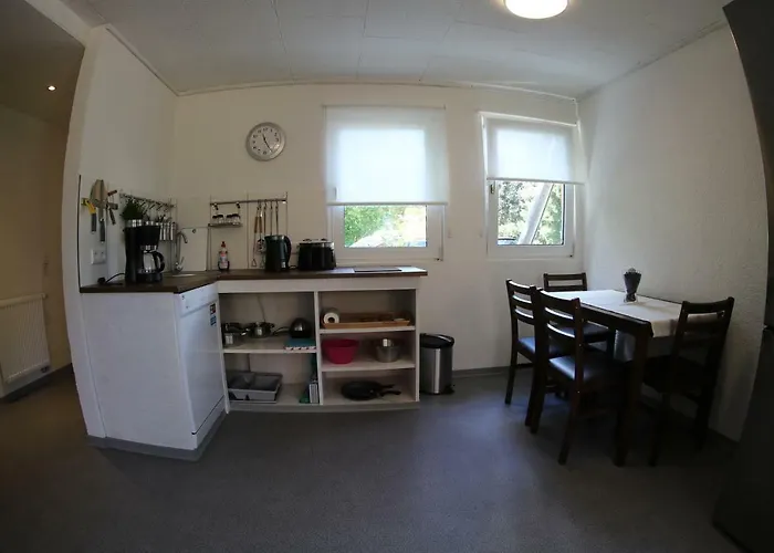 Campsite Am Huenstein 2*